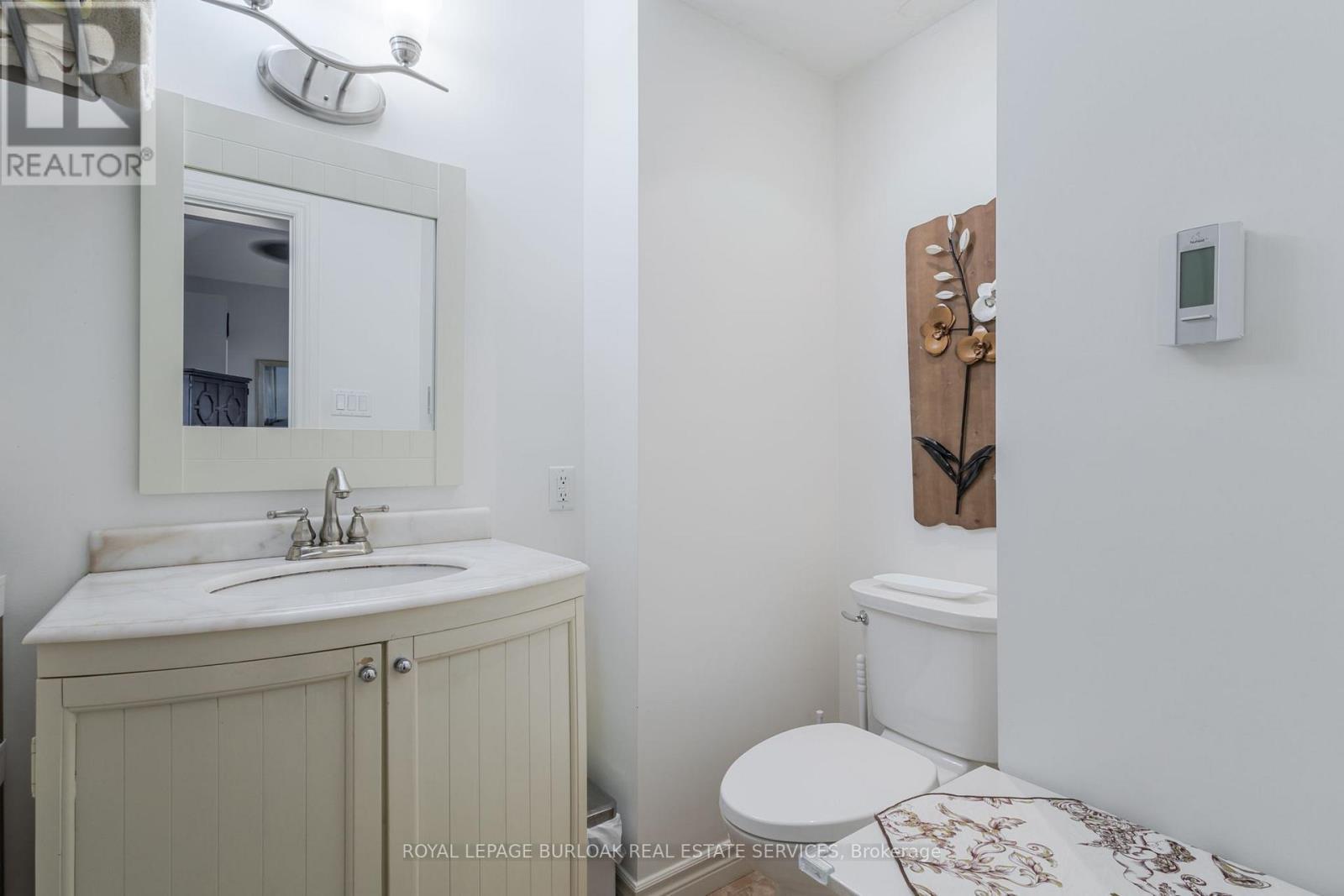 












957 BEACH BOULEVARD

,
Hamilton,




Ontario
L8H6Z7

