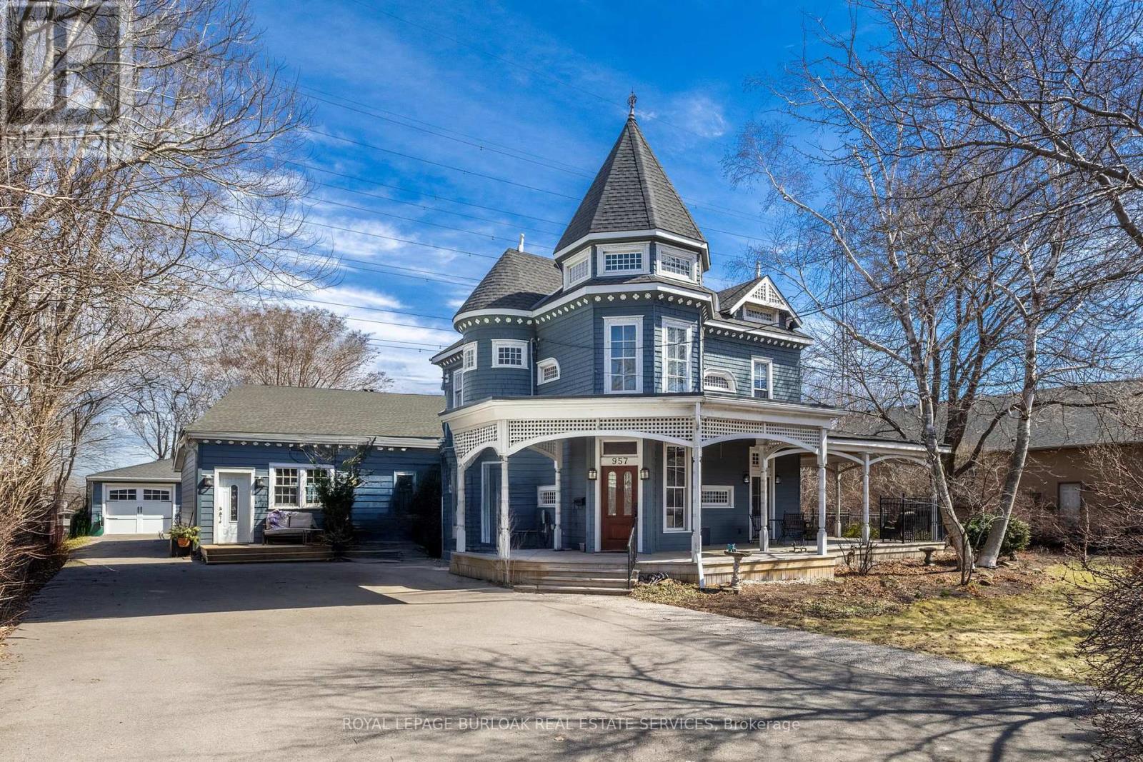 












957 BEACH BOULEVARD

,
Hamilton,




Ontario
L8H6Z7

