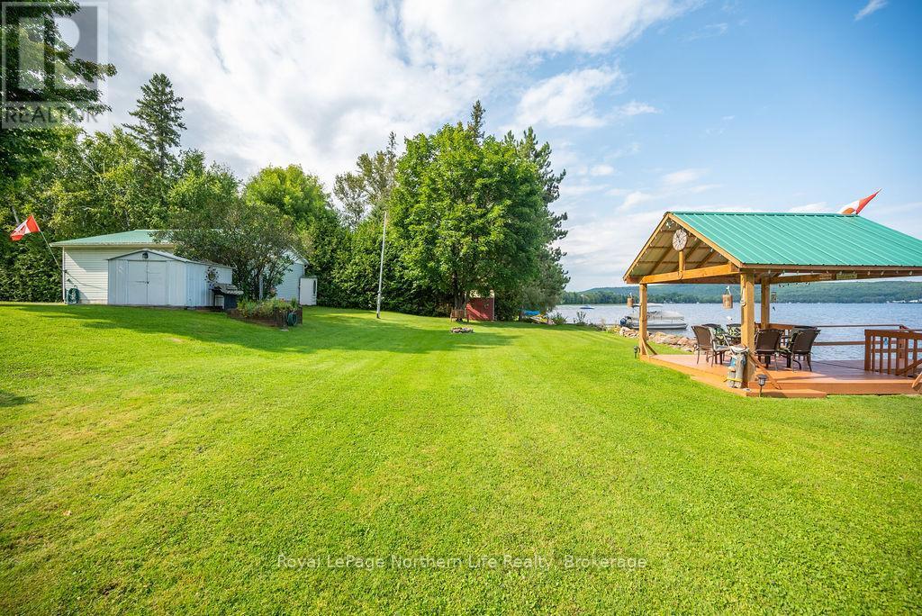 












347 BLACK POINT ROAD

,
North Algona Wilberforce,




Ontario
K0J1X0

