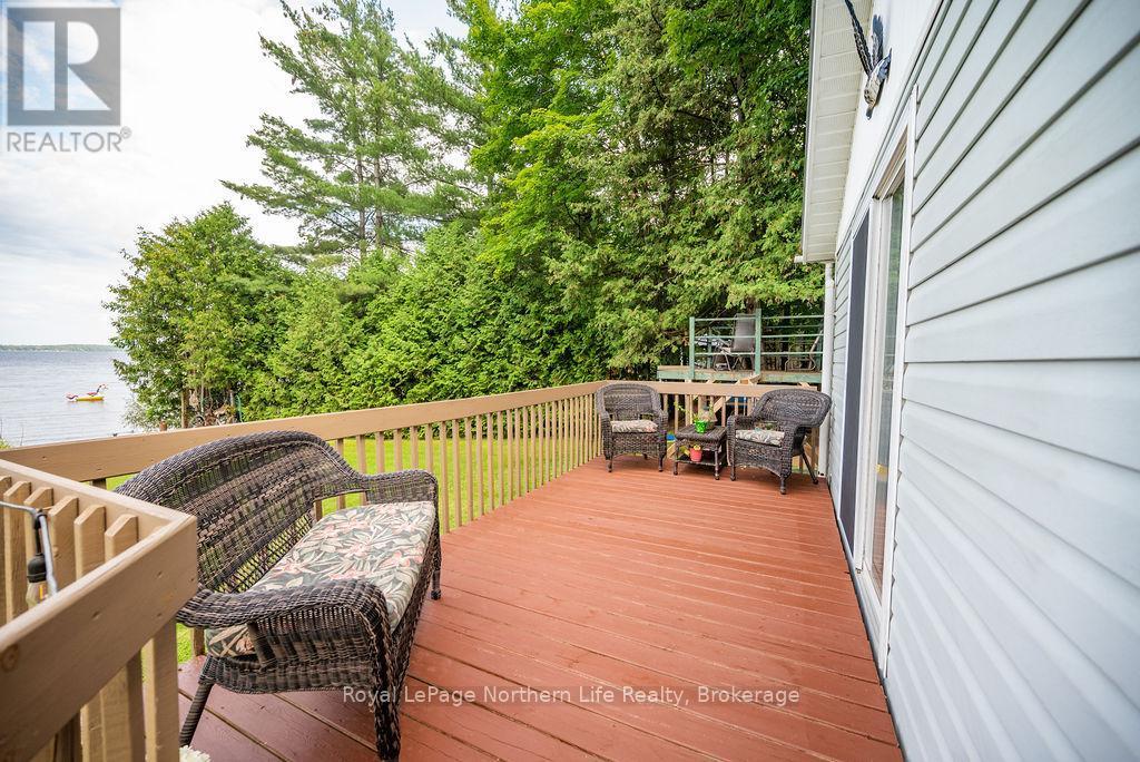 












347 BLACK POINT ROAD

,
North Algona Wilberforce,




Ontario
K0J1X0

