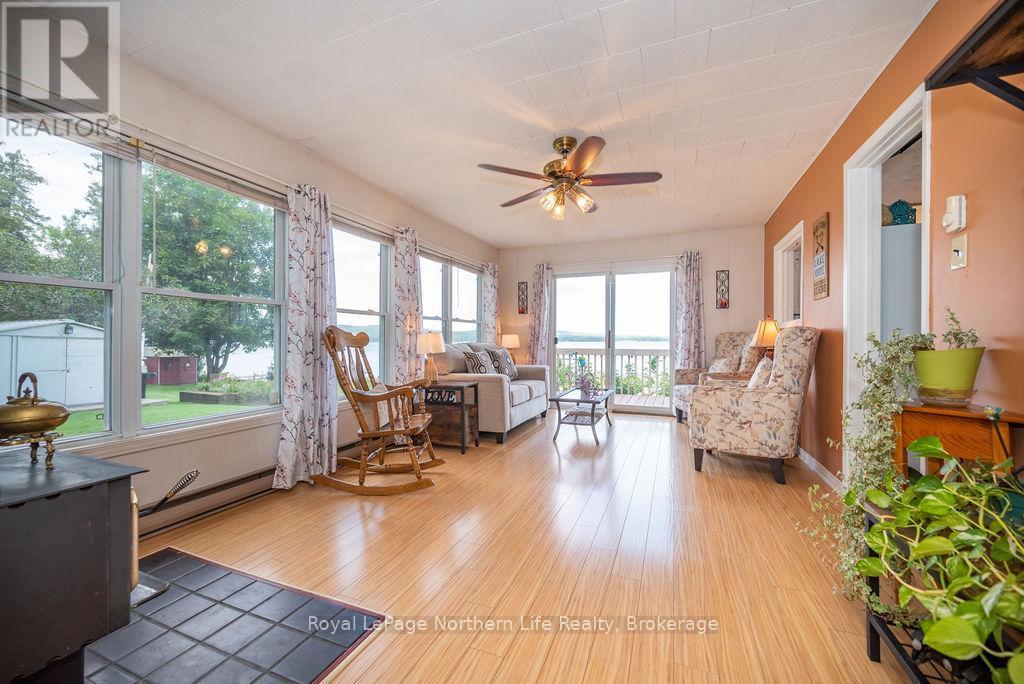 












347 BLACK POINT ROAD

,
North Algona Wilberforce,




Ontario
K0J1X0

