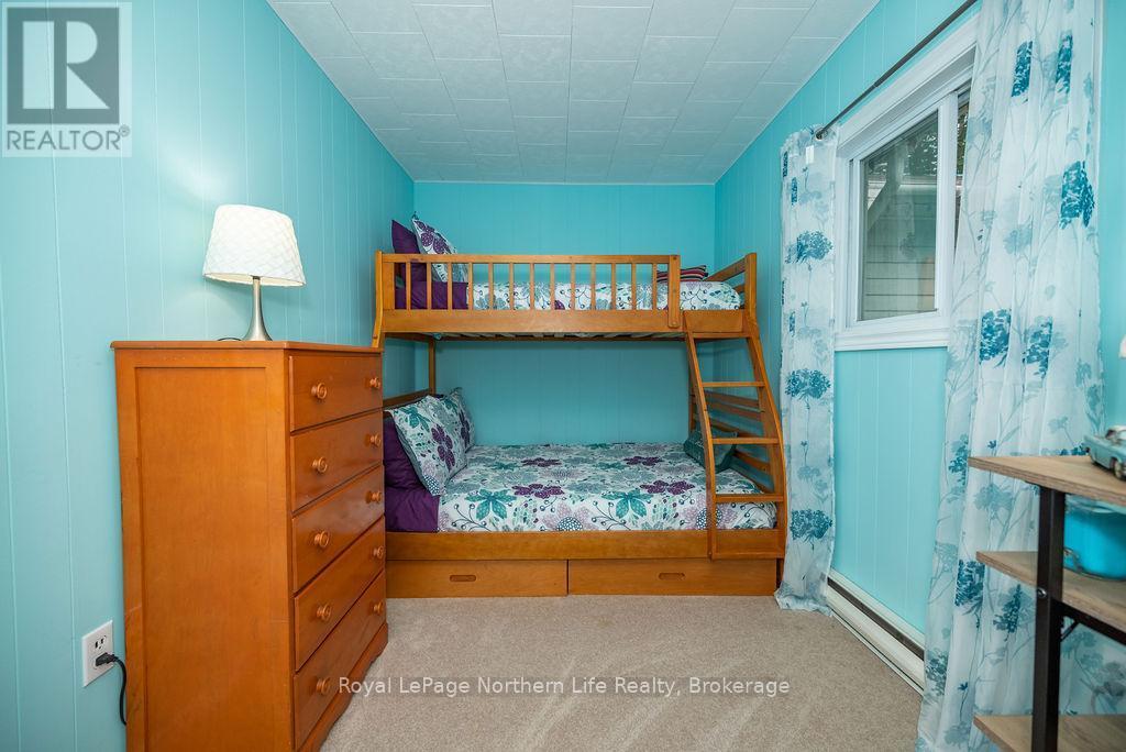 












347 BLACK POINT ROAD

,
North Algona Wilberforce,




Ontario
K0J1X0

