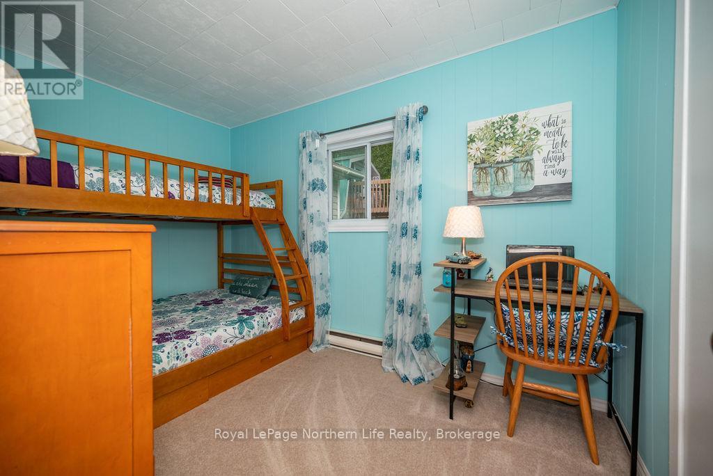 












347 BLACK POINT ROAD

,
North Algona Wilberforce,




Ontario
K0J1X0

