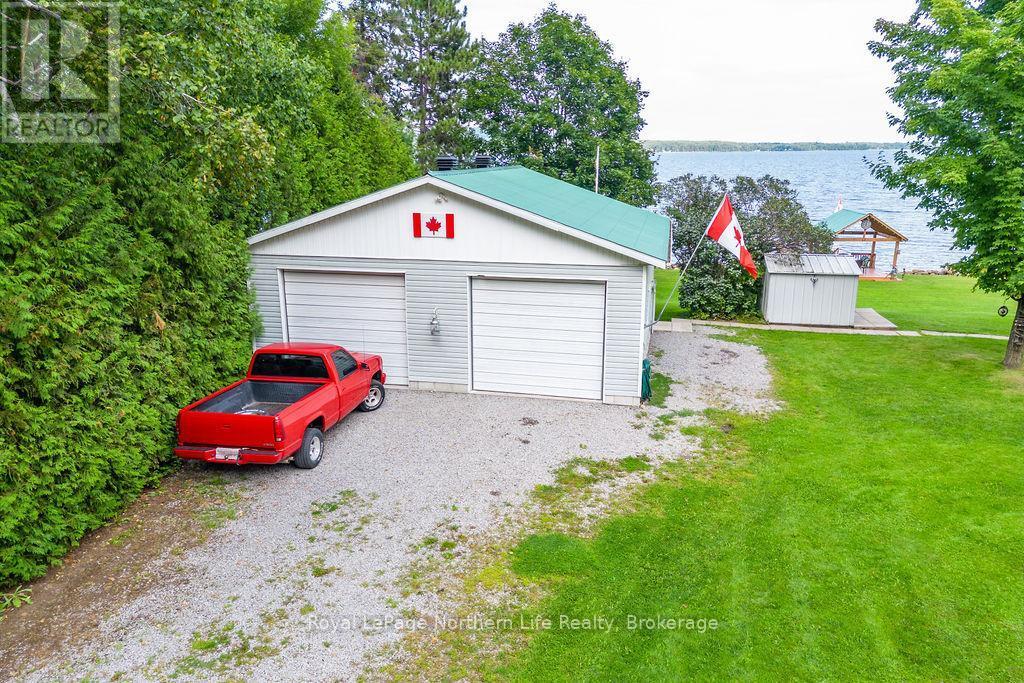 












347 BLACK POINT ROAD

,
North Algona Wilberforce,




Ontario
K0J1X0

