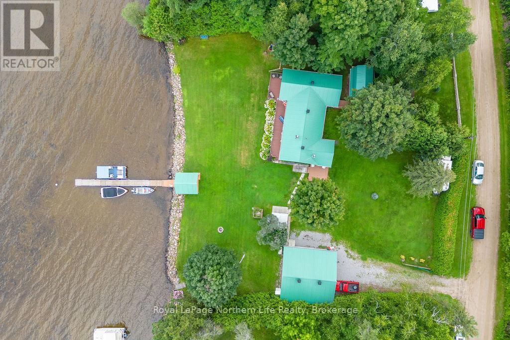 












347 BLACK POINT ROAD

,
North Algona Wilberforce,




Ontario
K0J1X0

