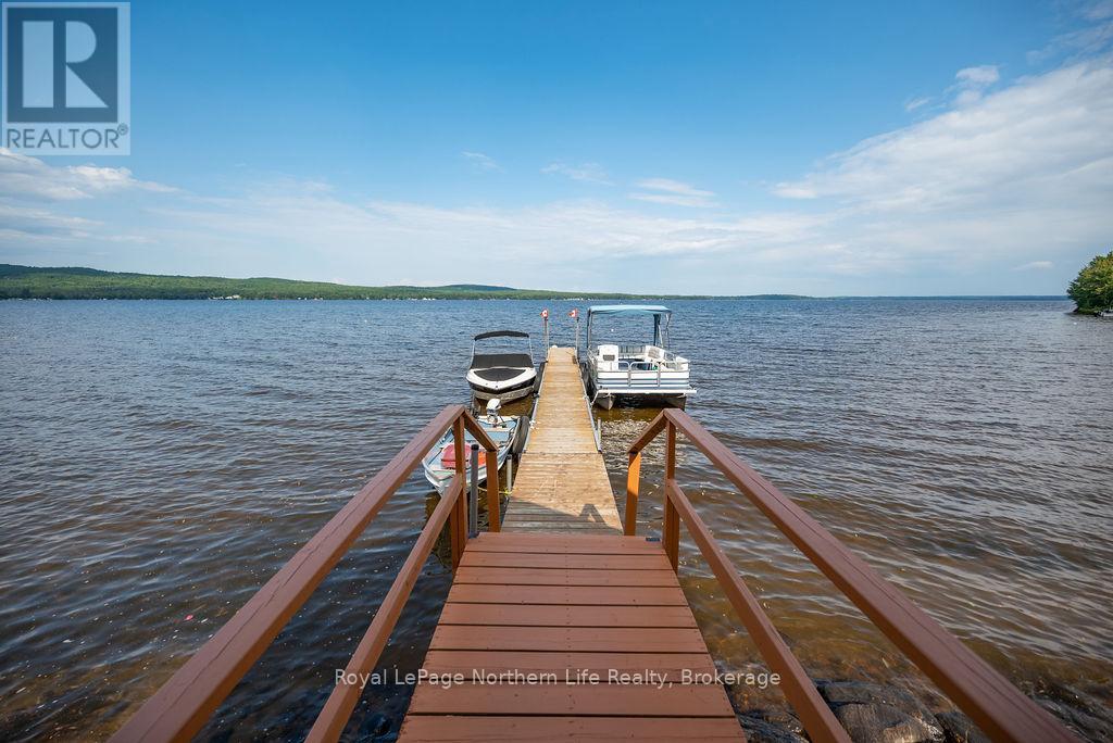 












347 BLACK POINT ROAD

,
North Algona Wilberforce,




Ontario
K0J1X0

