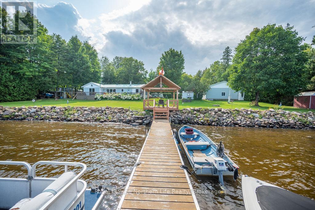












347 BLACK POINT ROAD

,
North Algona Wilberforce,




Ontario
K0J1X0

