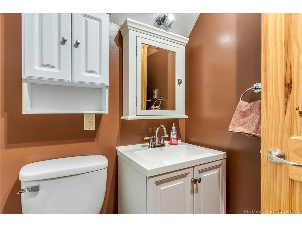 









15


Davis

LANE,
Kiersteadville,




NB
E5T 3M9

