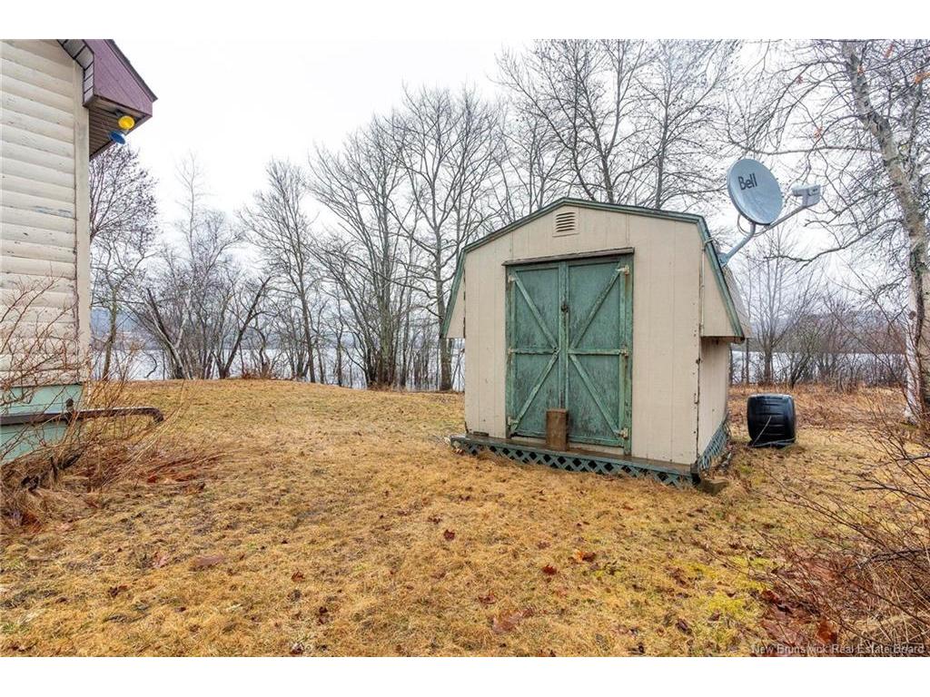 









15


Davis

LANE,
Kiersteadville,




NB
E5T 3M9

