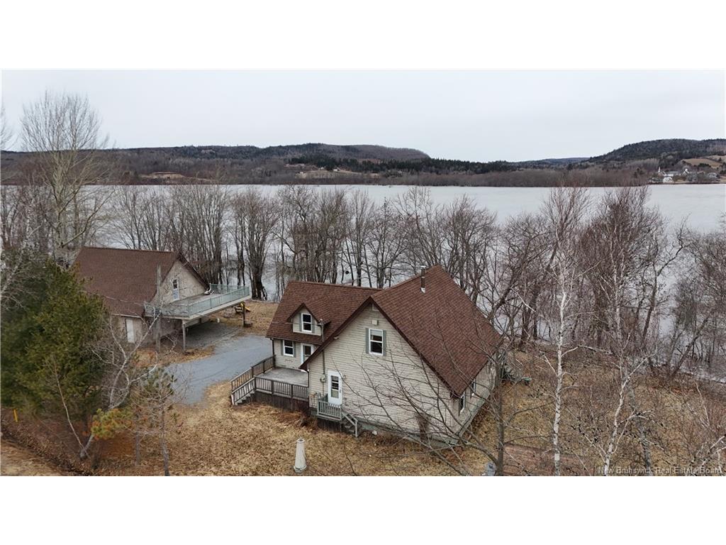 









15


Davis

LANE,
Kiersteadville,




NB
E5T 3M9

