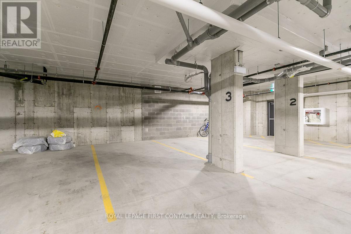 












101 - 8 CULINARY LANE

,
Barrie,




Ontario
L9J0J9

