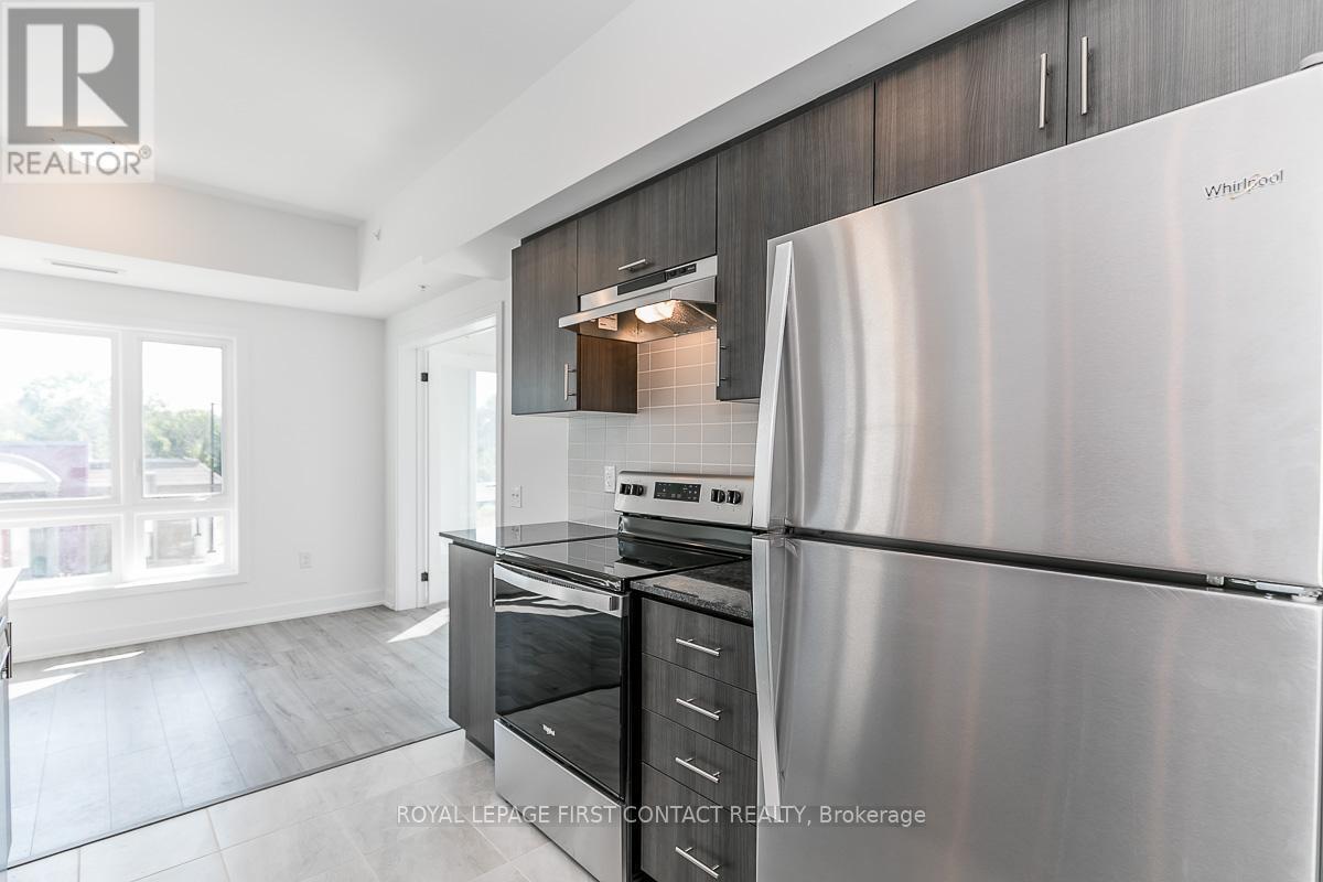 












101 - 8 CULINARY LANE

,
Barrie,




Ontario
L9J0J9

