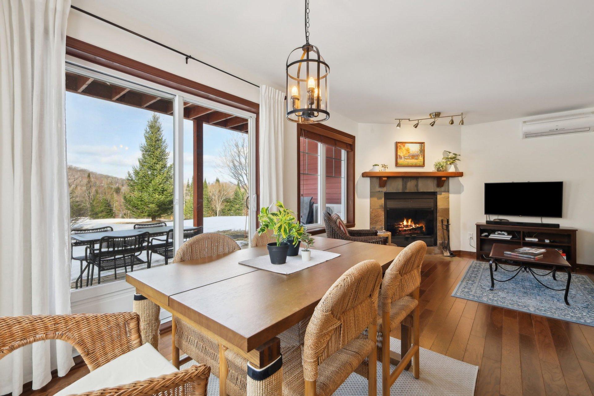 









1822


Ch. du Golf

,
Mont-Tremblant,




QC
J8E2K6

