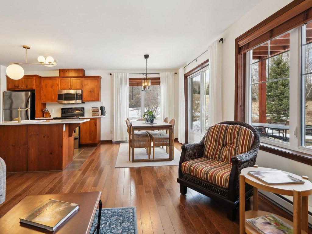 









1822


Ch. du Golf

,
Mont-Tremblant,




QC
J8E2K6

