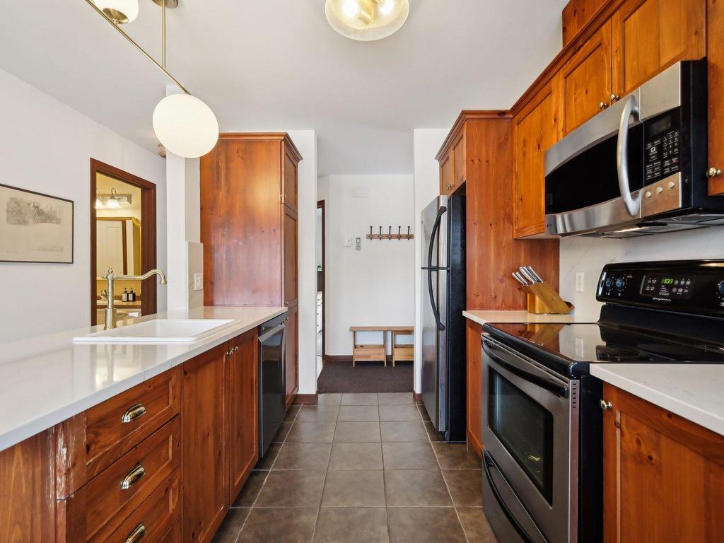 









1822


Ch. du Golf

,
Mont-Tremblant,




QC
J8E2K6

