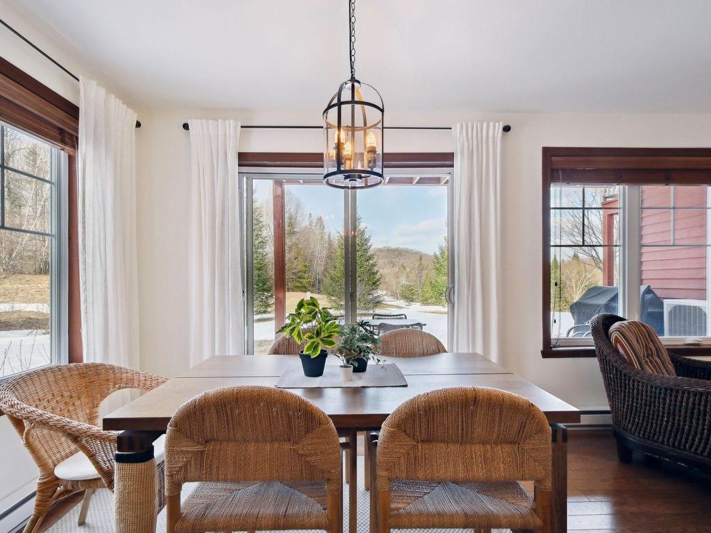 









1822


Ch. du Golf

,
Mont-Tremblant,




QC
J8E2K6

