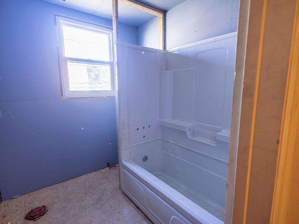 









903


Rue Frigon

,
Shawinigan,




QC
G9N3Y8


