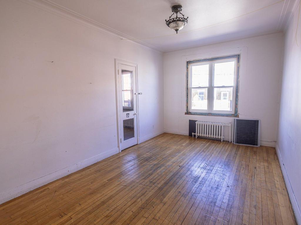 









903


Rue Frigon

,
Shawinigan,




QC
G9N3Y8

