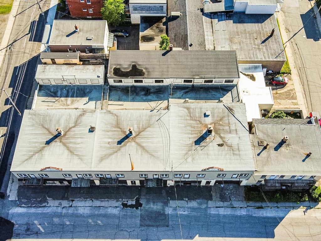 









903


Rue Frigon

,
Shawinigan,




QC
G9N3Y8

