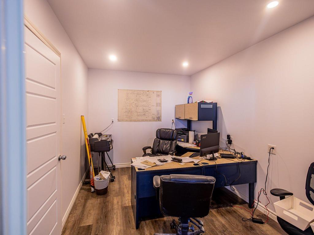 









903


Rue Frigon

,
Shawinigan,




QC
G9N3Y8

