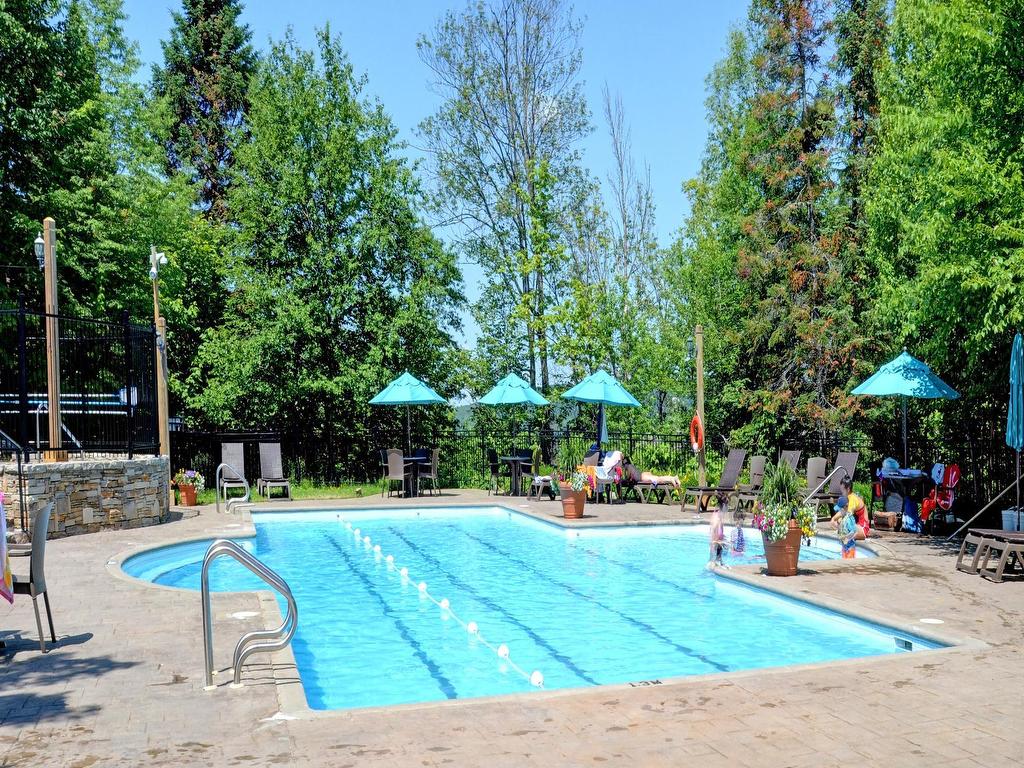 









305


Rue du Mont-Plaisant

, 7,
Mont-Tremblant,




QC
J8E1L2

