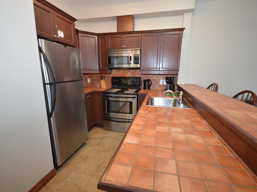 









305


Rue du Mont-Plaisant

, 7,
Mont-Tremblant,




QC
J8E1L2

