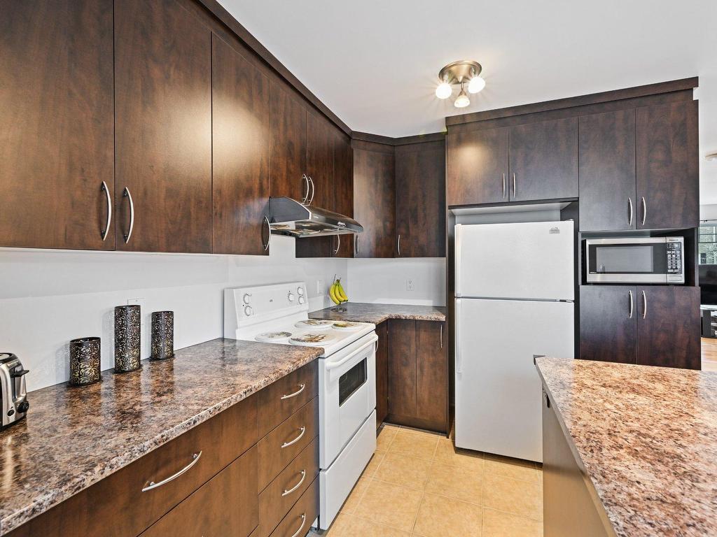 









75


Rue Benoit

,
Saint-Constant,




QC
J5A0B2

