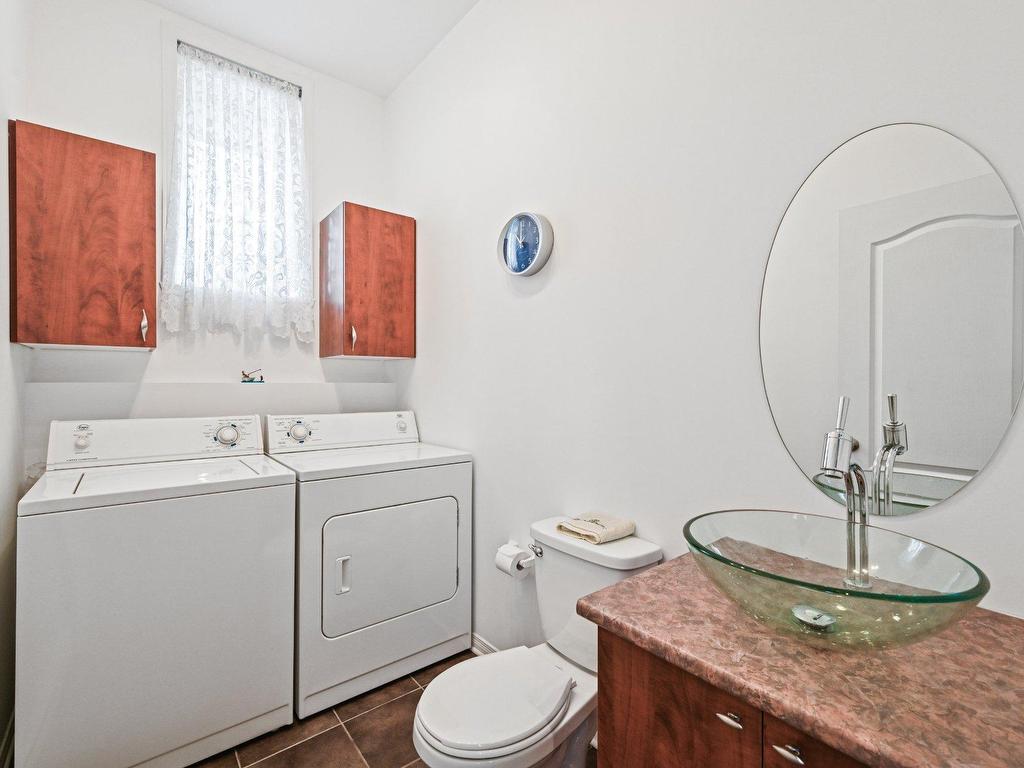 









75


Rue Benoit

,
Saint-Constant,




QC
J5A0B2


