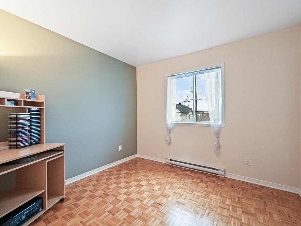 









75


Rue Benoit

,
Saint-Constant,




QC
J5A0B2

