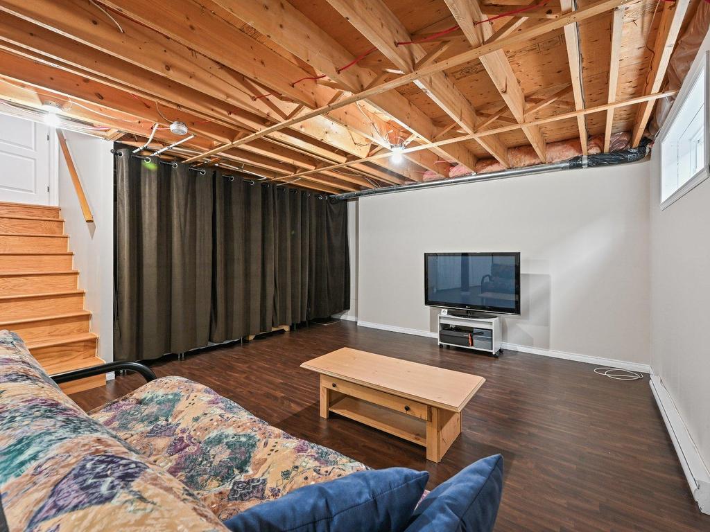 









75


Rue Benoit

,
Saint-Constant,




QC
J5A0B2

