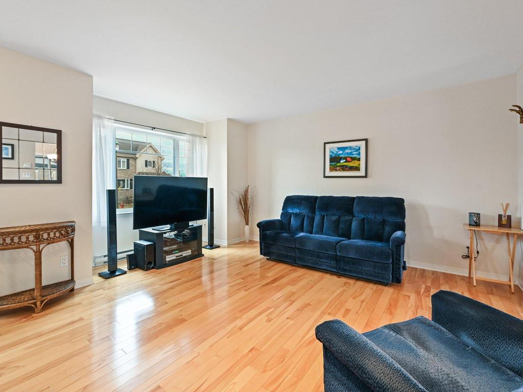 









75


Rue Benoit

,
Saint-Constant,




QC
J5A0B2

