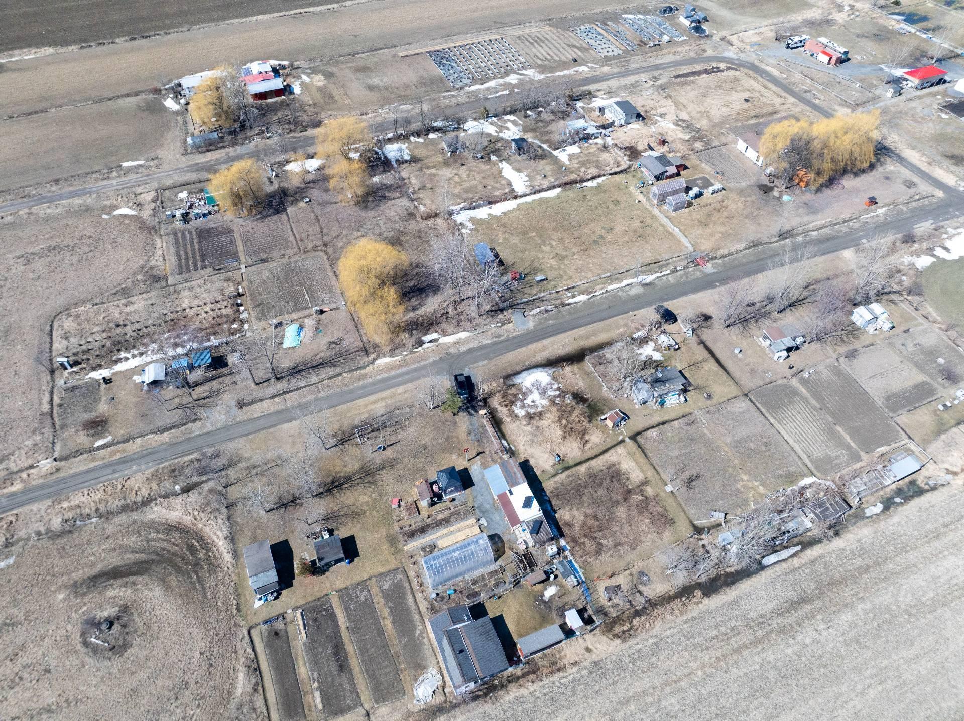 









9790


Boul. des Mille-Îles

,
Laval (Saint-François),







QC
H7A4C6

