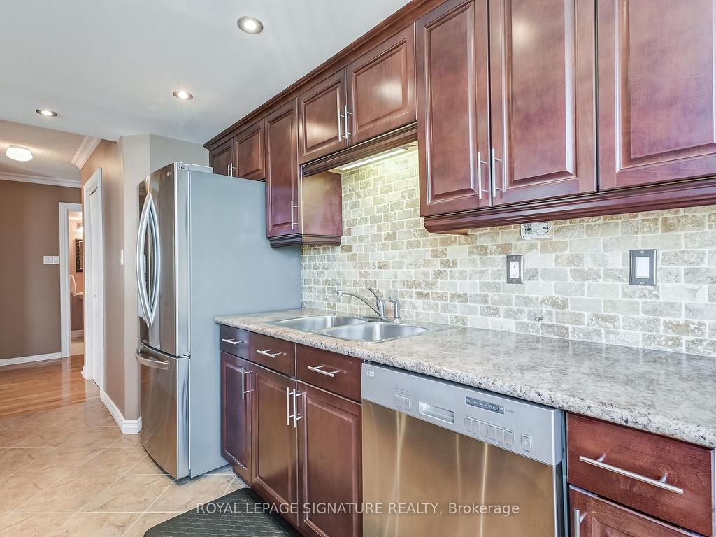 









75


King

Street East, 1105,
Mississauga,




ON
L5A 4G5

