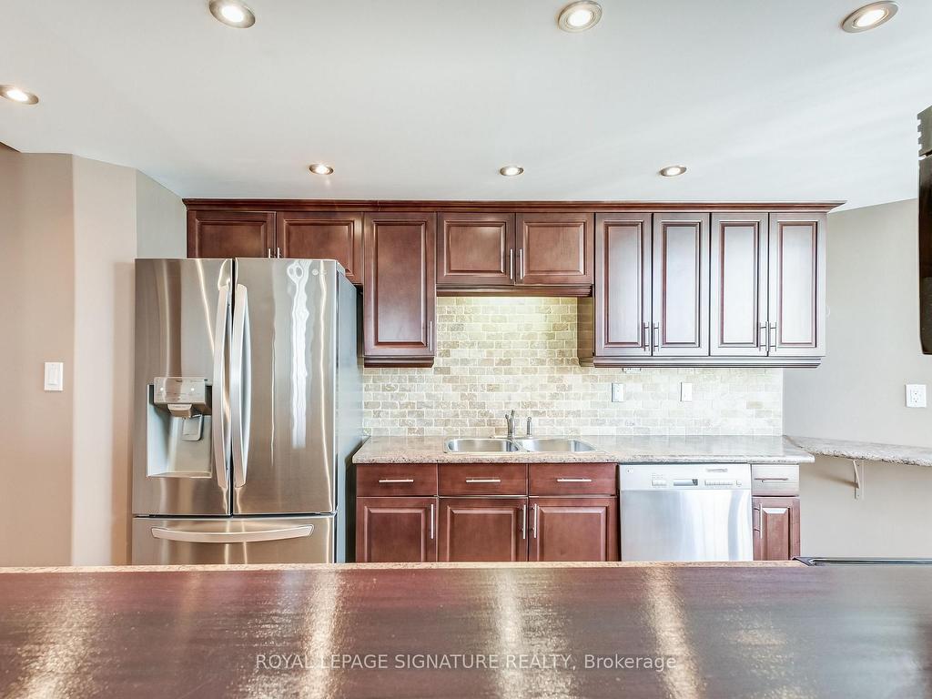 









75


King

Street East, 1105,
Mississauga,




ON
L5A 4G5

