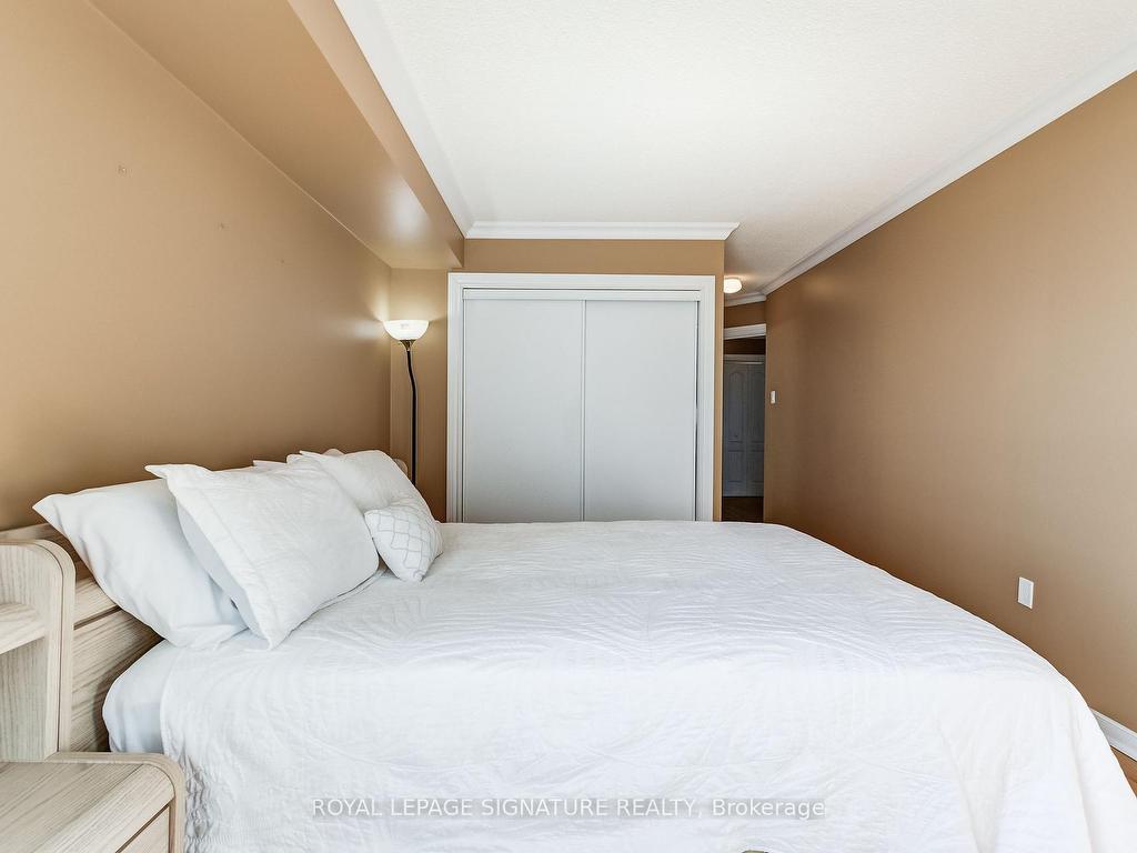 









75


King

Street East, 1105,
Mississauga,




ON
L5A 4G5

