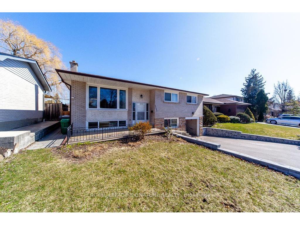 









3223


Ibbetson

Crescent,
Mississauga,




ON
L5C 1Z1

