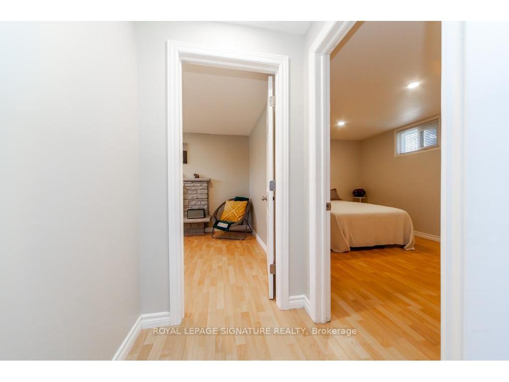 









3223


Ibbetson

Crescent,
Mississauga,




ON
L5C 1Z1

