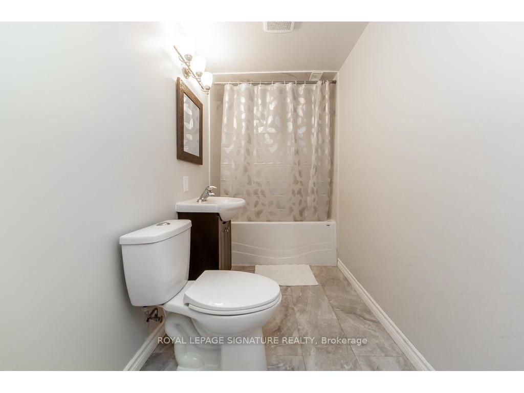 









3223


Ibbetson

Crescent,
Mississauga,




ON
L5C 1Z1

