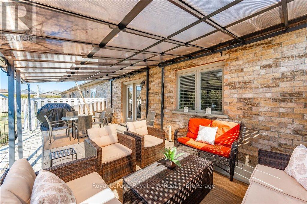 












291 BAMFORD DRIVE

,
North Perth (Listowel),




Ontario
N4W3V2

