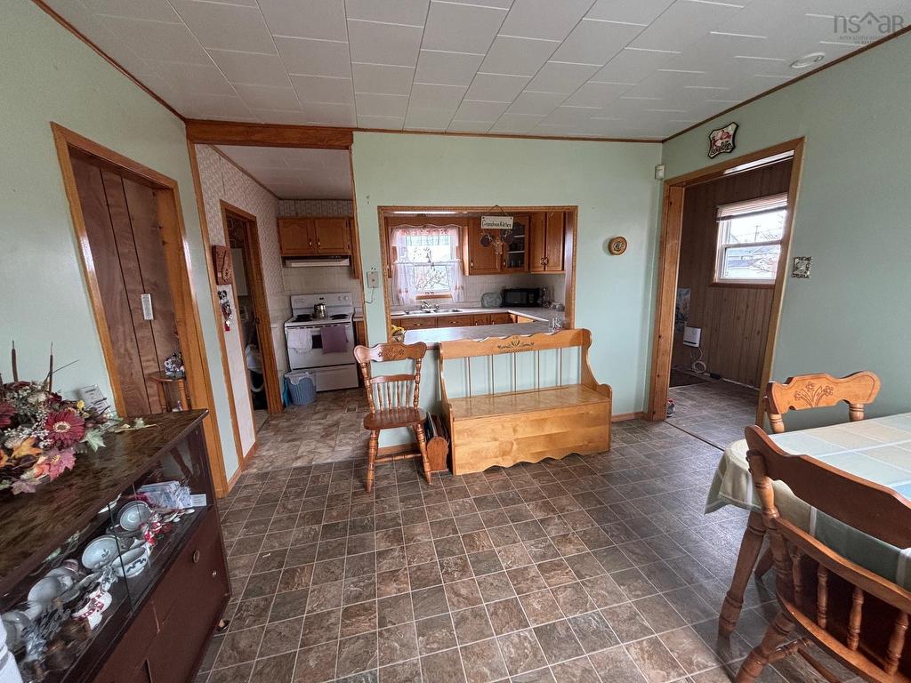 












337 Eight Street

,
New Waterford,




NS
B1H 3S4

