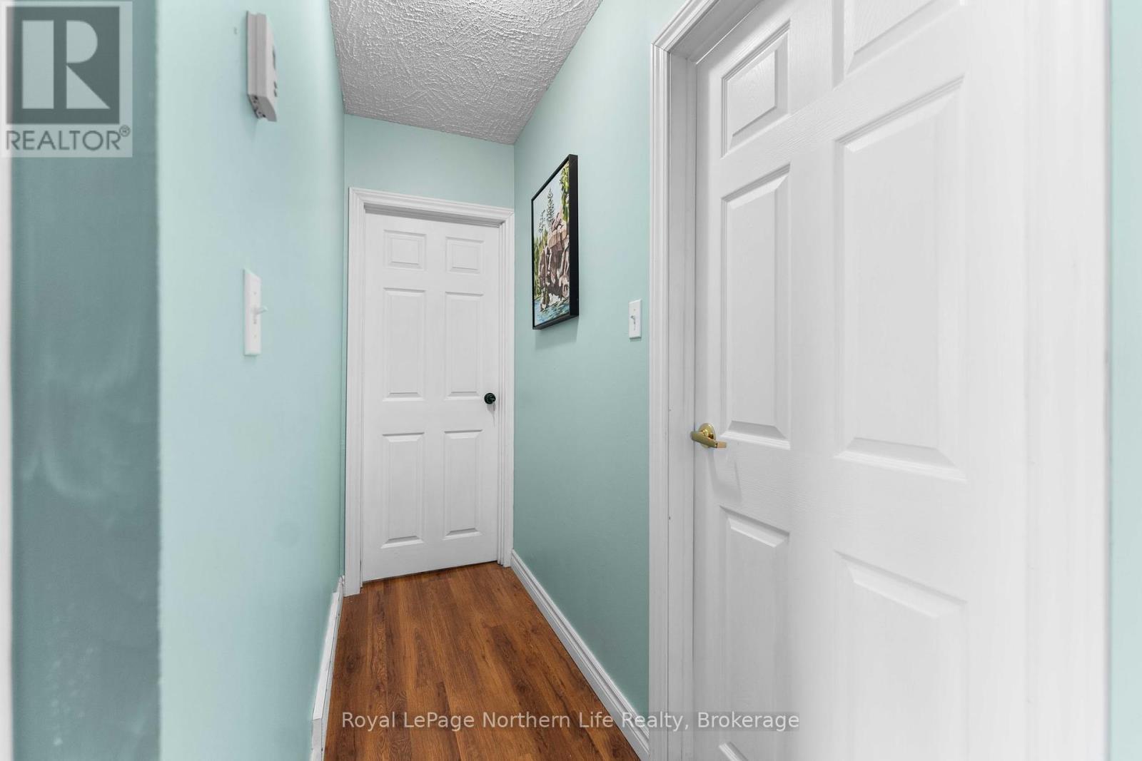 












39132 COMBERMERE ROAD

,
Madawaska Valley,




Ontario
K0J1L0

