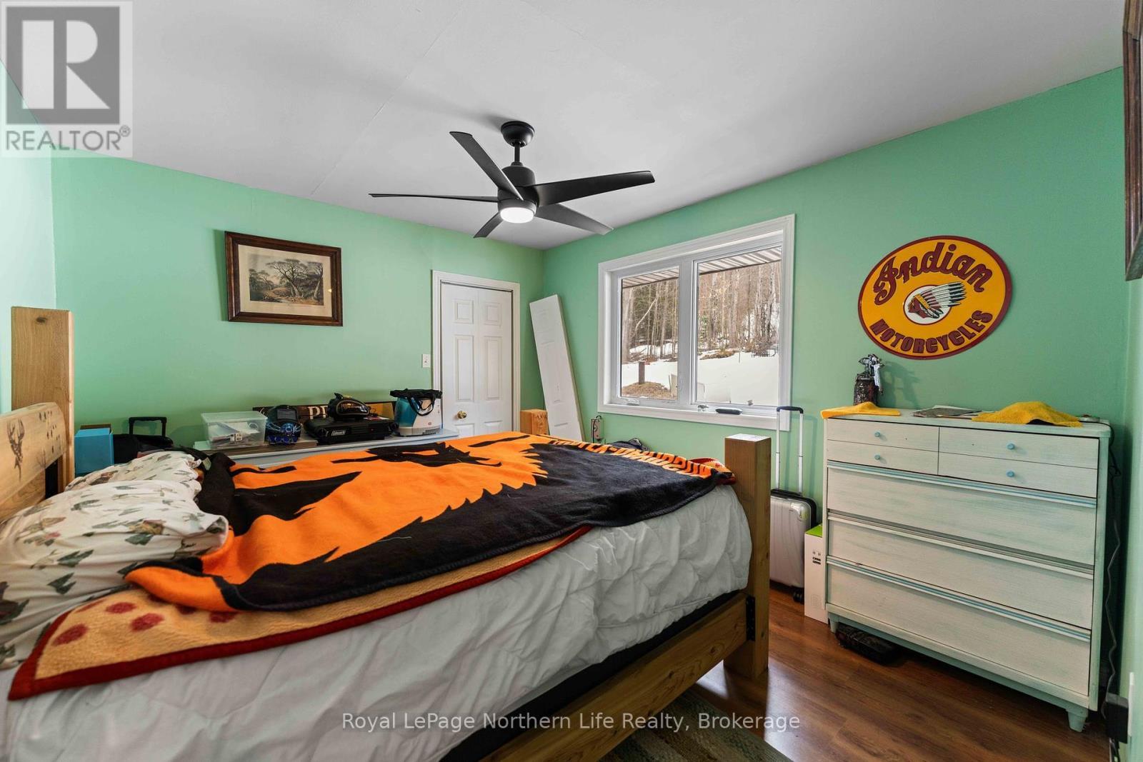 












39132 COMBERMERE ROAD

,
Madawaska Valley,




Ontario
K0J1L0

