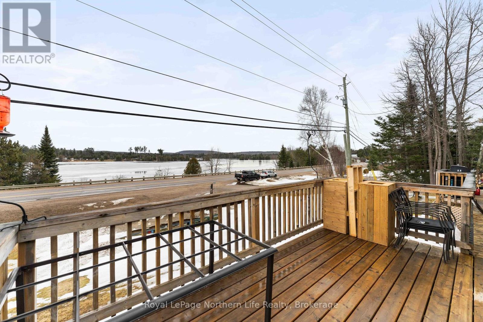 












39132 COMBERMERE ROAD

,
Madawaska Valley,




Ontario
K0J1L0

