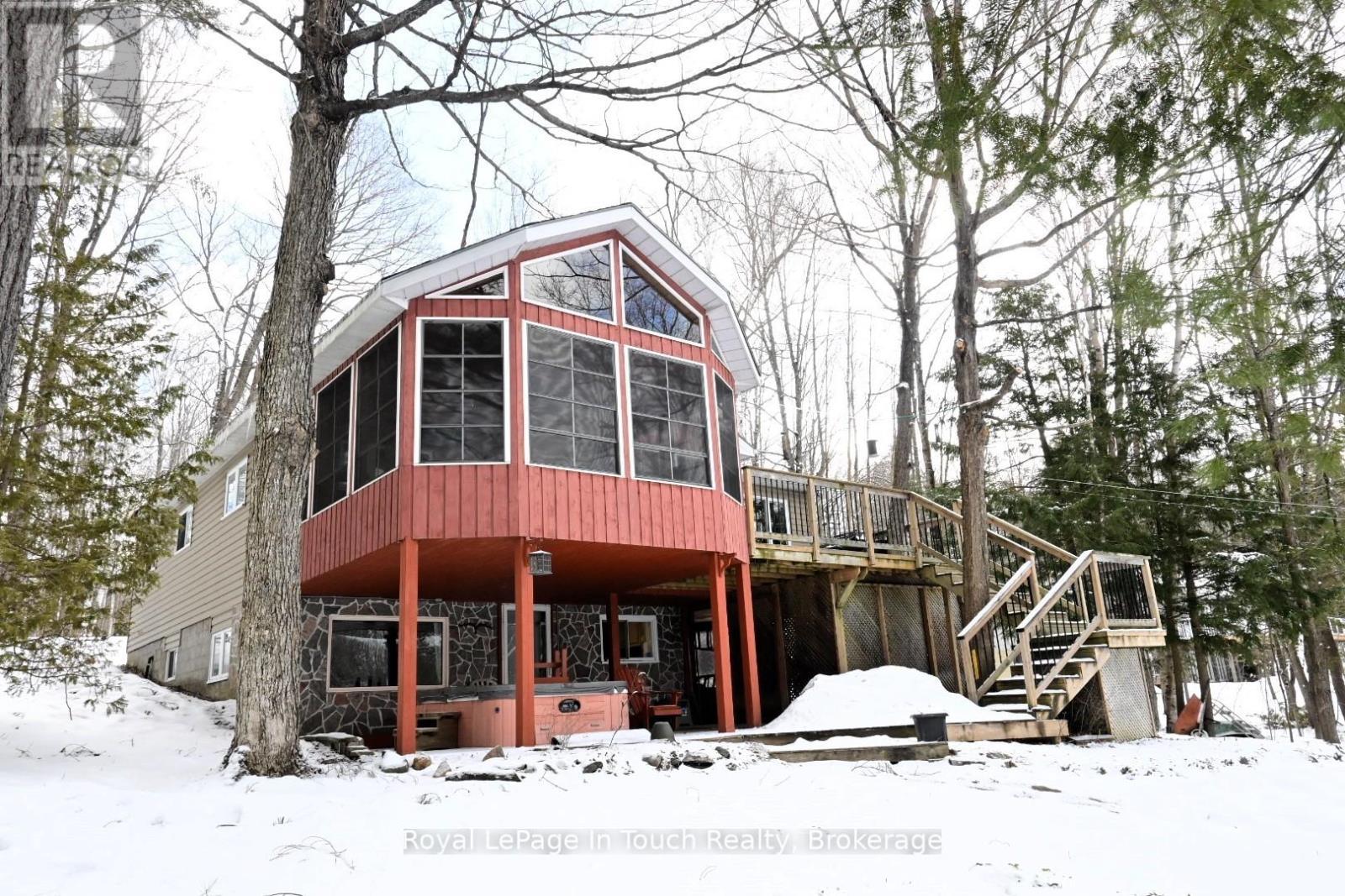 












476 HUNGRY BAY ROAD E

,
Georgian Bay (Baxter),




Ontario
L0K1S0

