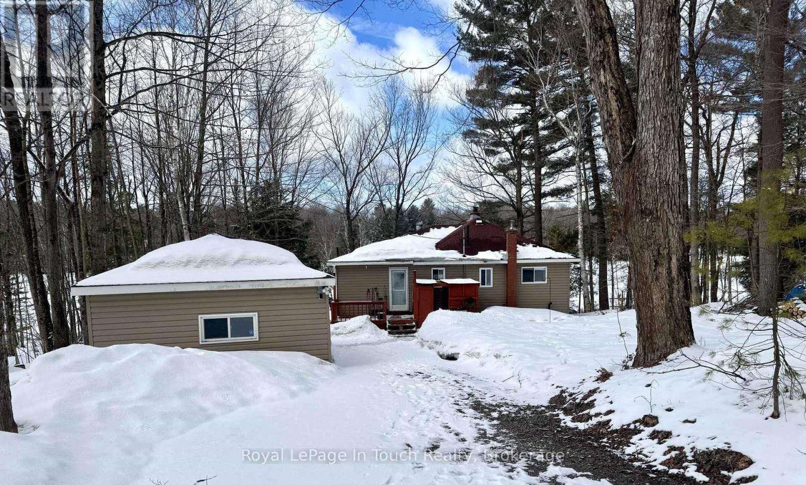 












476 HUNGRY BAY ROAD E

,
Georgian Bay (Baxter),




Ontario
L0K1S0

