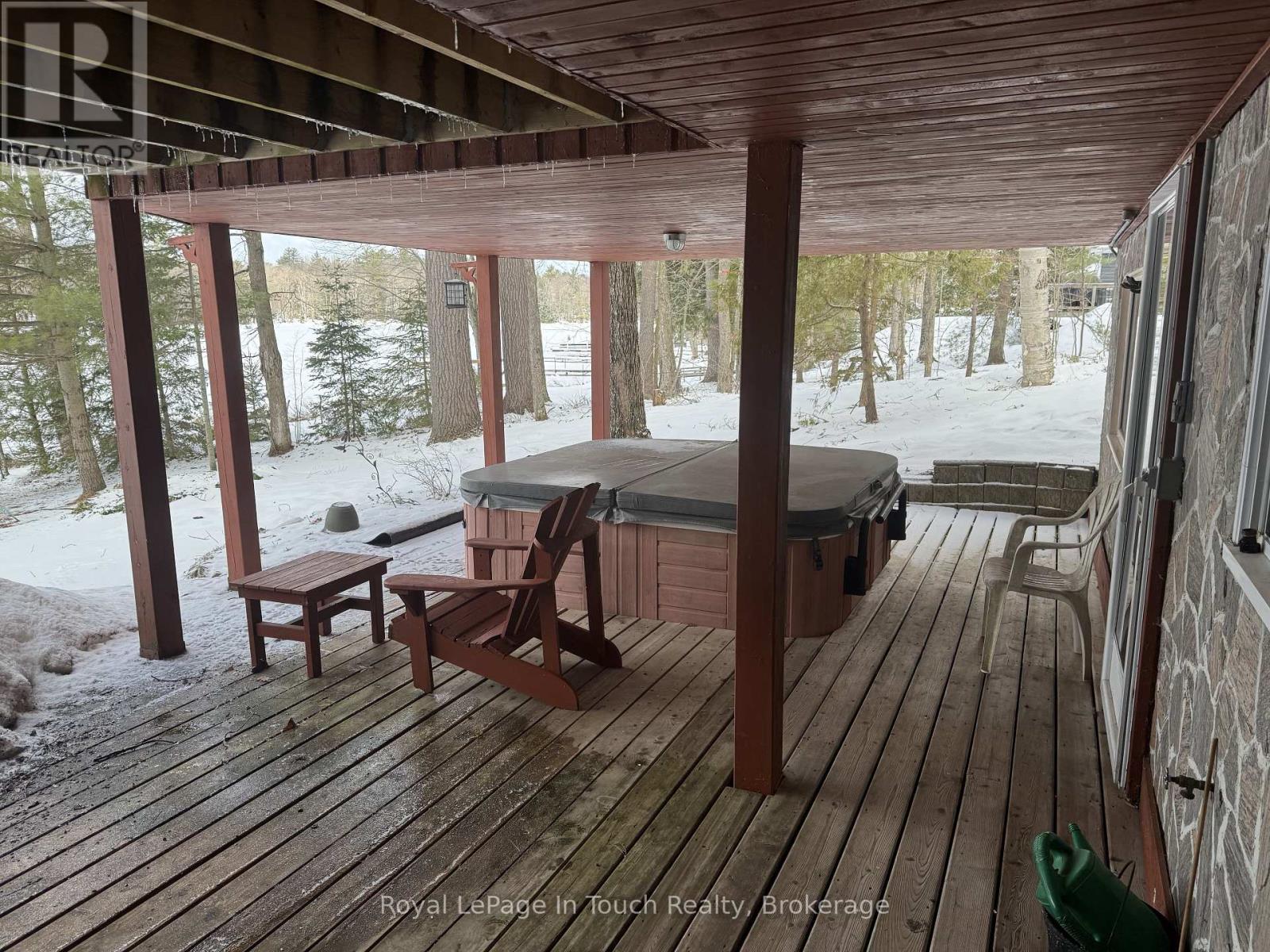 












476 HUNGRY BAY ROAD E

,
Georgian Bay (Baxter),




Ontario
L0K1S0

