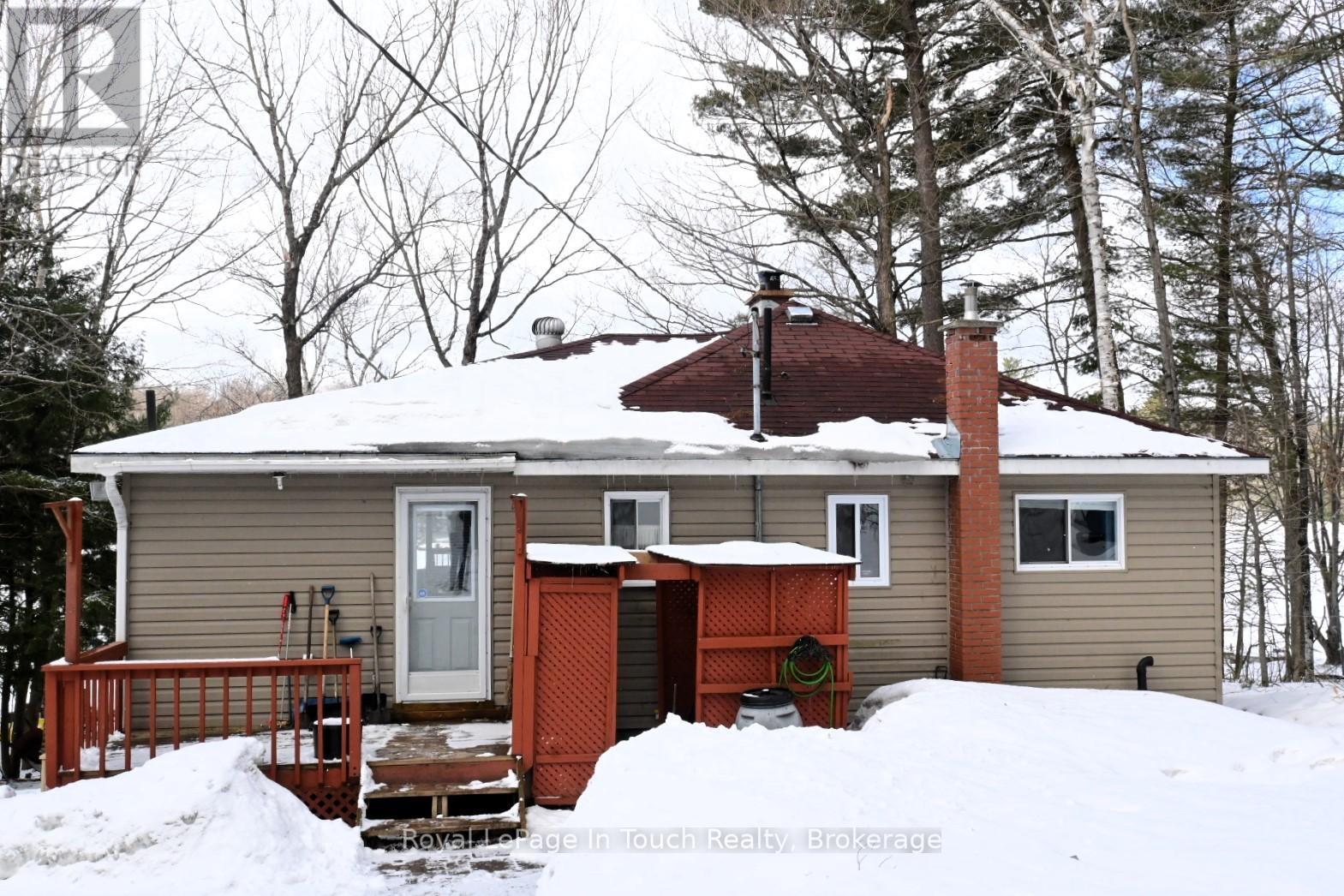 












476 HUNGRY BAY ROAD E

,
Georgian Bay (Baxter),




Ontario
L0K1S0

