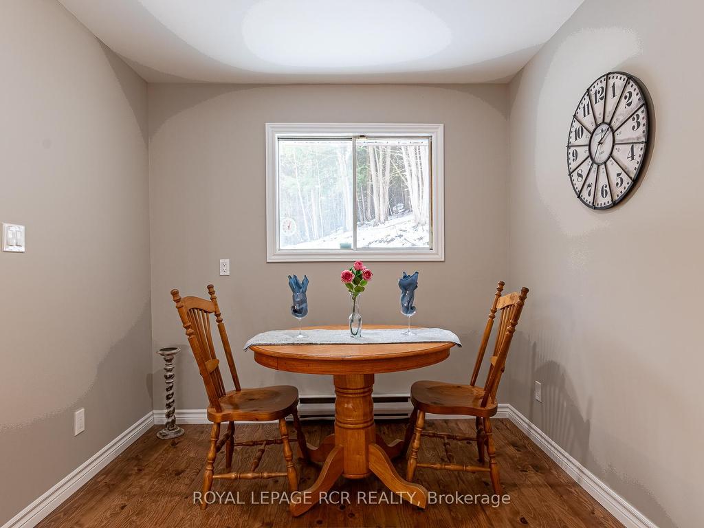 









8275


County Rd 9

N/A,
Clearview,




ON
L0M 1G0

