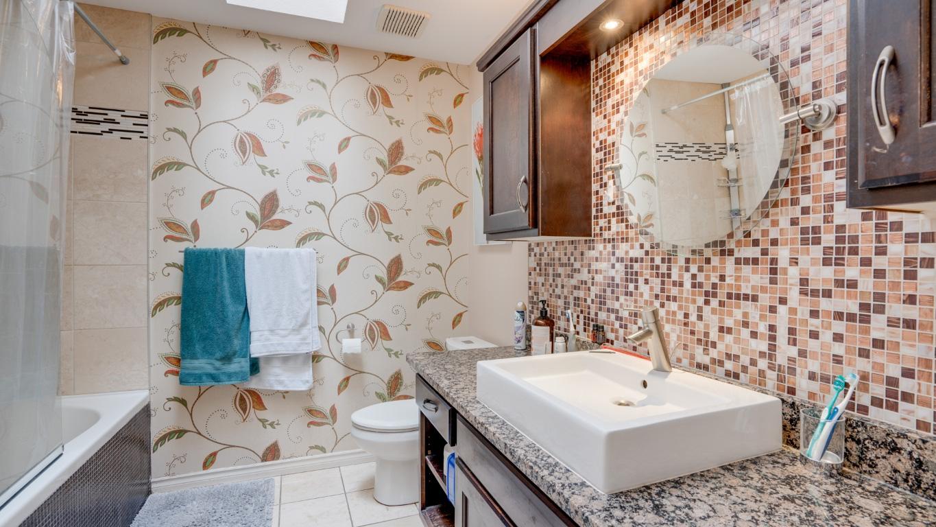 









4305


Westview

Drive,
Vernon,




BC
V1T 9B2

