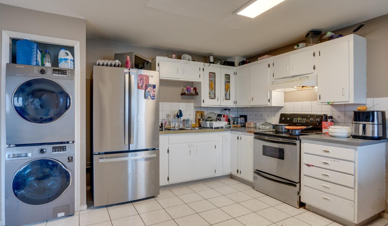 









4305


Westview

Drive,
Vernon,




BC
V1T 9B2


